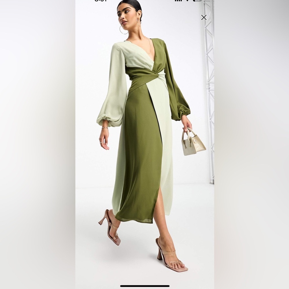 NWT Pretty Lavish Knot front midi dress women’s size 4